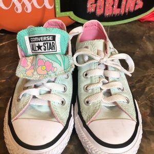 Girls Converse size 11C